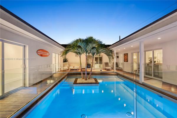 Riviera, 4001 Monserrate St, Coral Gables, Florida 33146, image 2