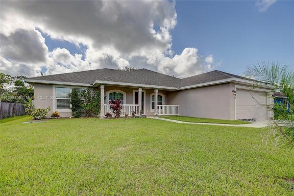 1185 SW Granadeer St, Florida 34983, image 2