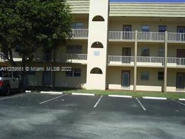Sunrise Lakes 2, 8435 Sunrise Lakes Blvd #302, Sunrise, Florida 33322, image 1