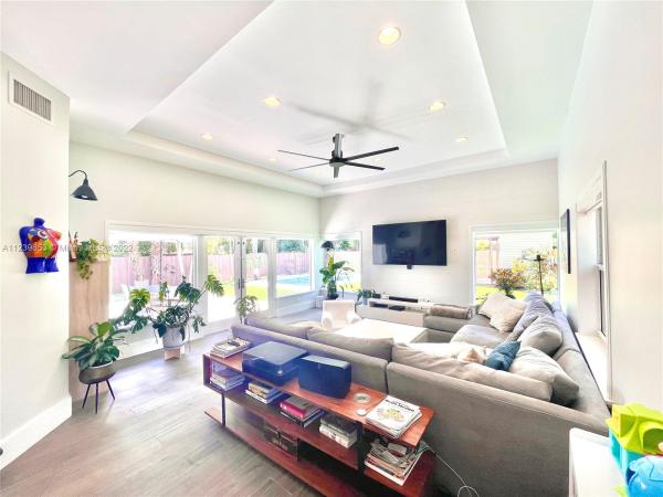 5924 SW 42nd St, Unincorporated Dade County, Florida 33155, image 2