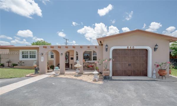 Boulevard Heights, 640 NW 77th Way, Pembroke Pines, Florida 33024, image 1
