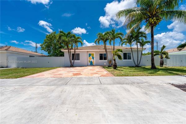 Lincoln City, 21730 SW 101st Ave, Cutler Bay, Florida 33190, image 1