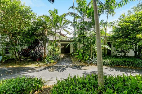 Kaysand, 9025 SW 122nd St, Kendall, Florida 33176, image 1