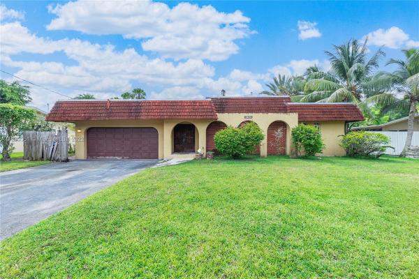 Golden Manor, 2420 SW 44th Ter, Fort Lauderdale, Florida 33317, image 1