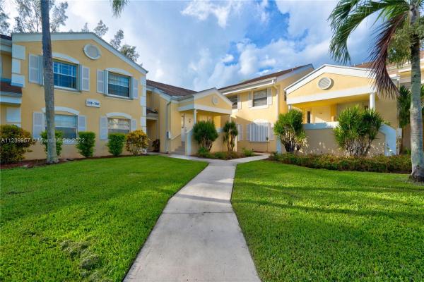 Centergate, 2243 SE 27th Dr #103-D, Homestead, Florida 33035, image 2