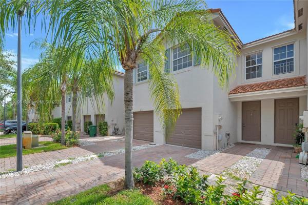 Southgate At Nob Hill, 8210 Prestige Commons Dr, Tamarac, Florida 33321, image 1