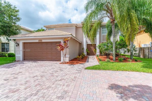 Laguna Pointe, 13104 NW 13th St, Pembroke Pines, Florida 33028, image 1