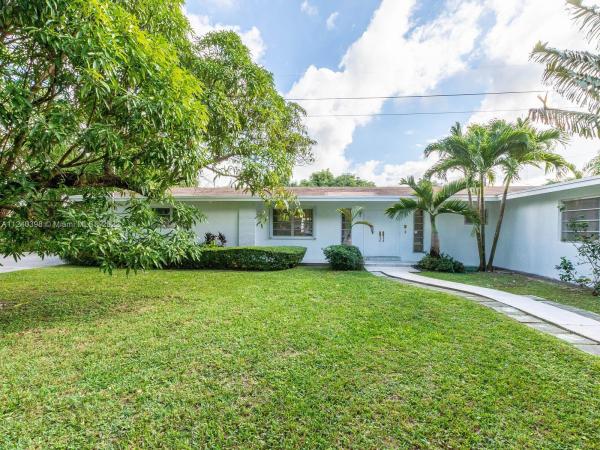 Mayfield Manor, 7201 SW 84th Ct, Glenvar Heights, Florida 33143, image 1