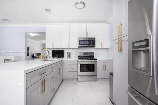 Captiva, Tamarac, Florida 33321, image 1