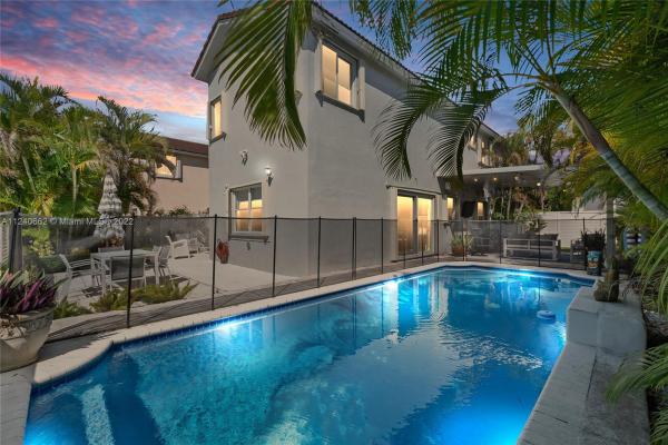 Lakeside At The Hammocks, 10123 SW 156th Ave, The Hammocks, Florida 33196, image 1