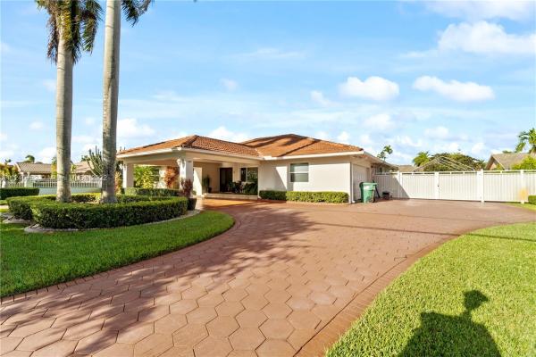 Negovi, 281 NW 122nd Ave, Tamiami, Florida 33182, image 1