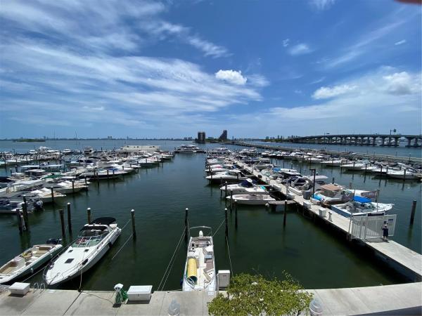 Venetia, 555 NE 15th St #419, Miami, Florida 33132, image 2