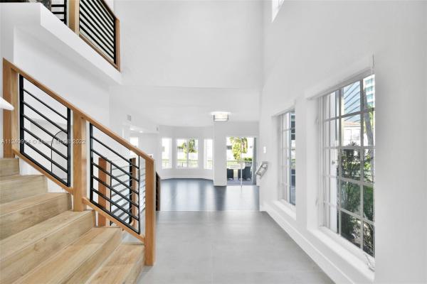 Aventura Lakes, 20890 NE 30th Pl, Aventura, Florida 33180, image 2