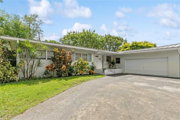 Kendall No HOA, 7900 SW 97th Ter, Kendall, Florida 33156, image 1