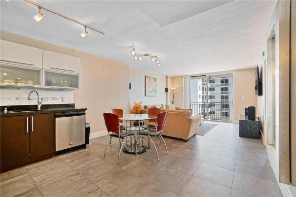 Ocean Point, 345 Ocean Dr #723, Miami Beach, Florida 33139, image 1