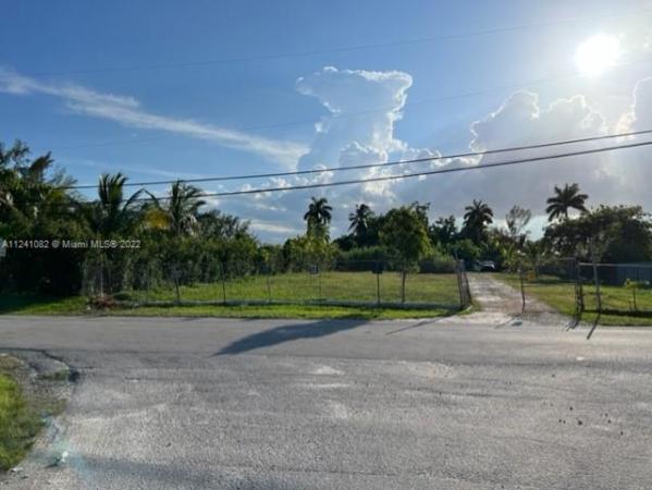 Little River Tracts, 10924 NW 18th Ave, Westview, Florida 33167, image 1
