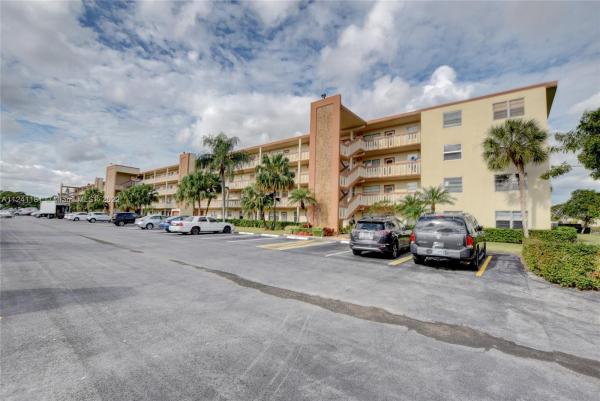 Newcastle At Century Village, 3003 Newcastle A #3003, Boca Raton, Florida 33434, image 1