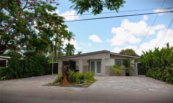 Coral Villas, 6326 SW 28th St, Coral Terrace, Florida 33155, image 2