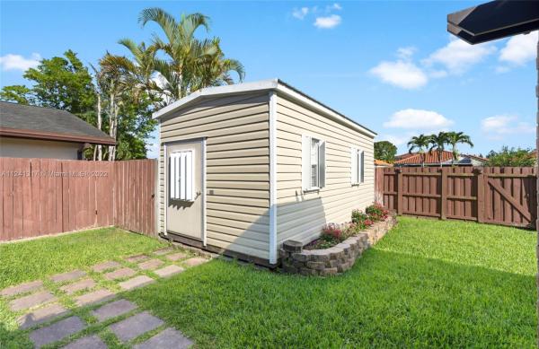 Deerwood, 12870 SW 149th St, Three Lakes, Florida 33186, image 2