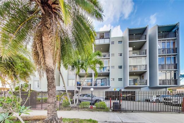 Gratigny Park, 305 W 68th St #301, Hialeah, Florida 33014, image 1