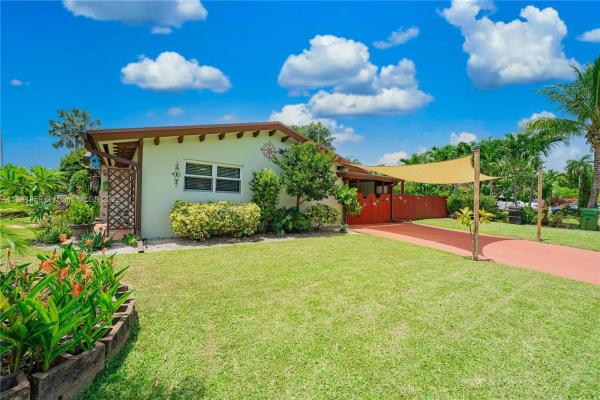 Verena Park, 1433 NE 15th Ave, Fort Lauderdale, Florida 33304, image 1