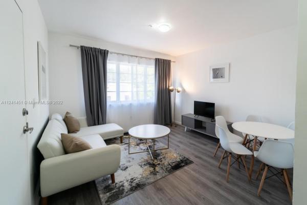 Deco, 810 7th St #204, Miami Beach, Florida 33139, image 1