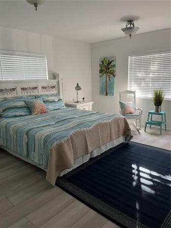 Tropical Isle Homes, 260 Glenridge Rd, Key Biscayne, Florida 33149, image 1