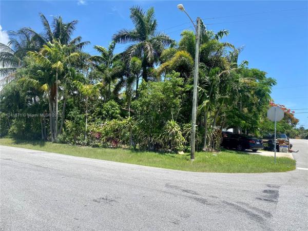 McDonald Park, 715 SW 2nd St, Boynton Beach, Florida 33435, image 1