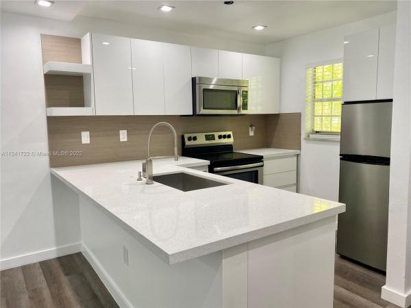 Penn Twelve, 1245 Pennsylvania Ave #3, Miami Beach, Florida 33139, image 1