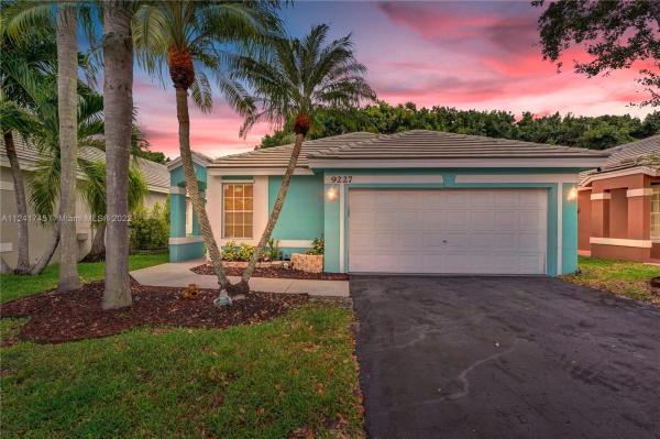 Arborwood, 9227 Arborwood Cir, Davie, Florida 33328, image 1