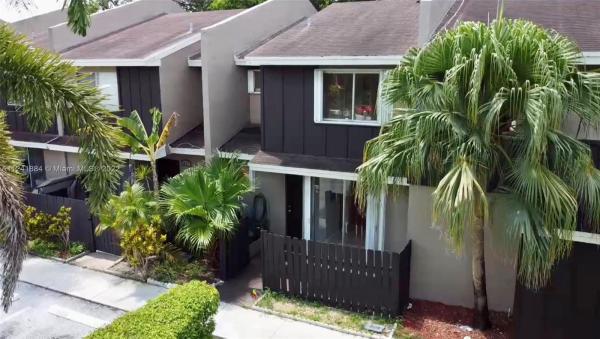 Hamptons Townhomes, 1115 Sussex Dr, North Lauderdale, Florida 33068, image 1