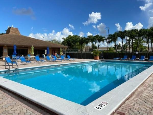 Gardens Of Kendall, 10985 SW 107th St #318, Kendall, Florida 33176, image 2