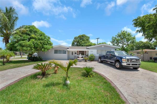 Miramar Tropical, 2719 De Soto Dr, Miramar, Florida 33023, image 2