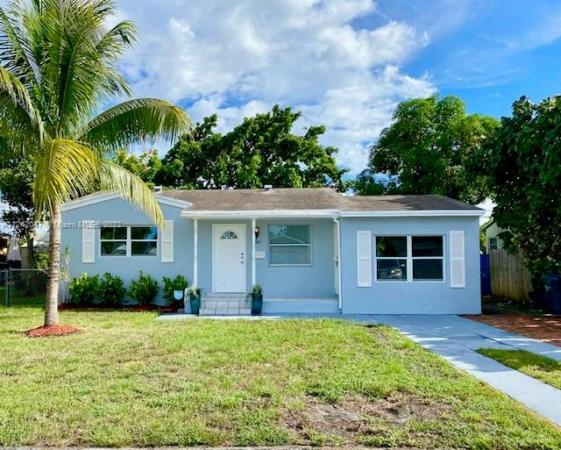 Sunshine Manor, Hollywood, Florida 33020, image 1
