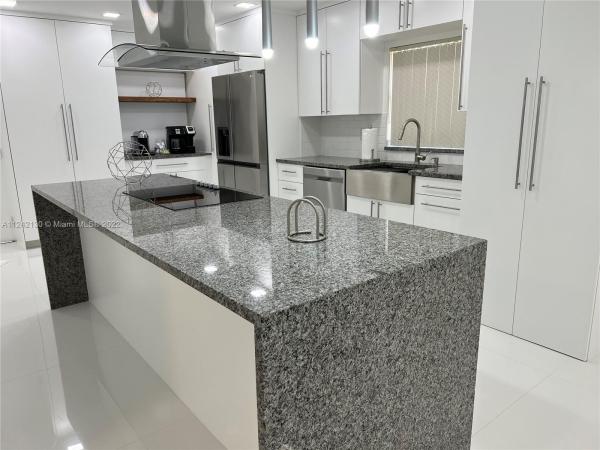 Dorchester At Poinciana Place, 3286 Arcara Way #405, Lake Worth Beach, Florida 33467, image 1