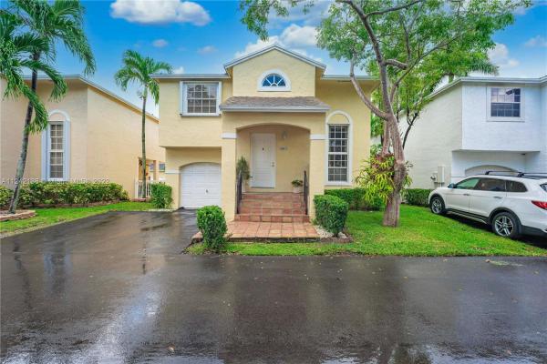 The Provinces Of Pierpointe At Pembroke Lakes, 11903 NW 12th St, Pembroke Pines, Florida 33026, image 2