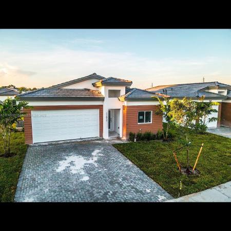 Emerald Estates, 11603 SW 240th Ter, Princeton, Florida 33032, image 1