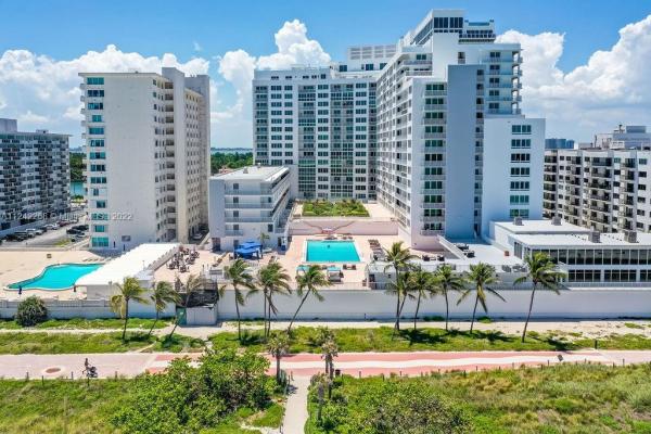 The Carriage House, 5401 E 5401 #1430, Miami Beach, Florida 33140, image 2
