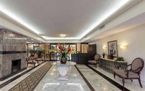 Canongate, 800 NE 195th St #205, Ives Estates, Florida 33179, image 1