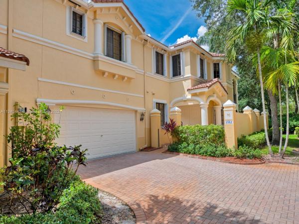 Mariposa Pointe, 1541 Passion Vine Cir #4-2, Weston, Florida 33326, image 1