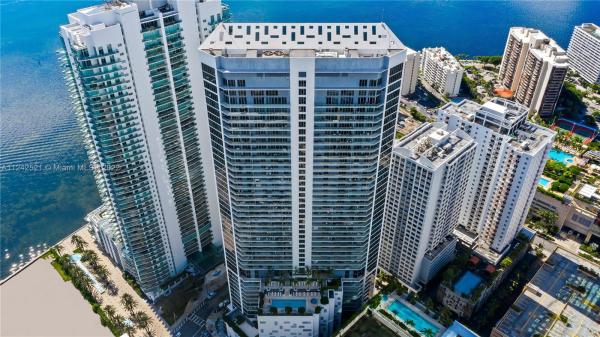 Brickell House, 1300 Brickell Bay Dr #1608, Miami, Florida 33131, image 2