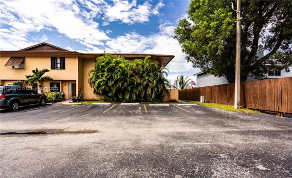 Laguna Tropical, 6894 NW 173 Dr #510, Hialeah, Florida 33015, image 1