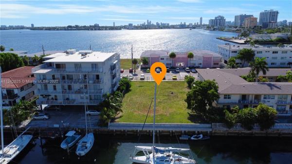 Harbor Island, 7922 East Dr, North Bay Village, Florida 33141, image 1