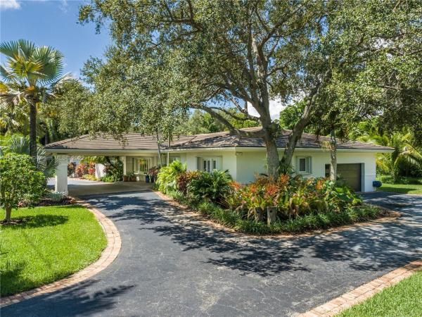 Helms Country Estates, 10524 SW 60th Ave, Pinecrest, Florida 33156, image 1