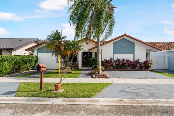 Vista, 12761 NW 11th St, Tamiami, Florida 33182, image 1