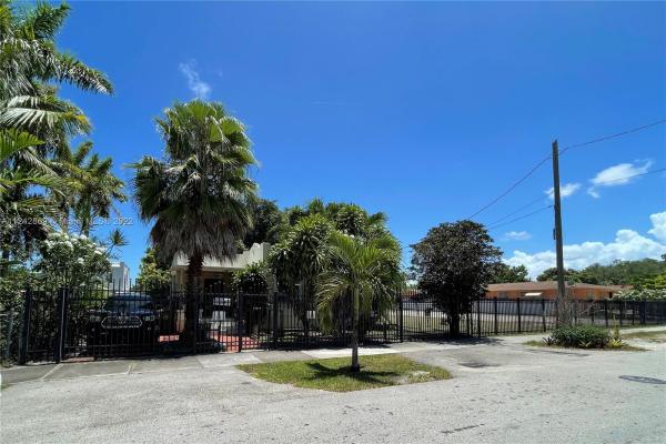 Kenwood, Miami, Florida 33125, image 1