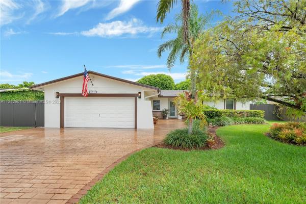 Winston Park, 12911 SW 84th St, Kendale Lakes, Florida 33183, image 2