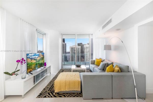 Mint At Riverfront, 92 SW 3rd St #3810, Miami, Florida 33130, image 2