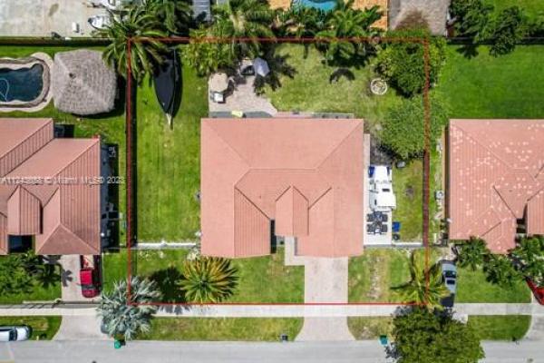 Biscayne Drive Estates, 14214 SW 289th Ter, Leisure City, Florida 33033, image 1