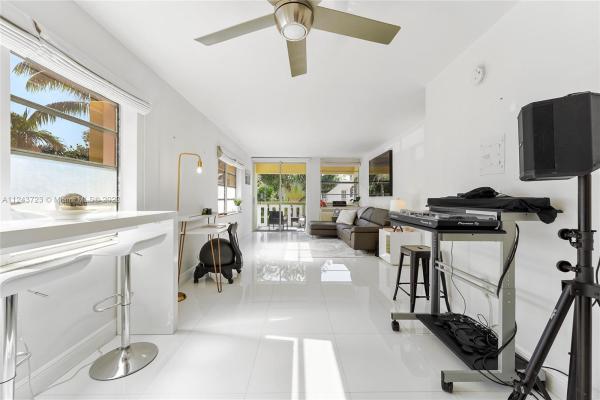 Meridian Manor, 851 Meridian Ave #26, Miami Beach, Florida 33139, image 1